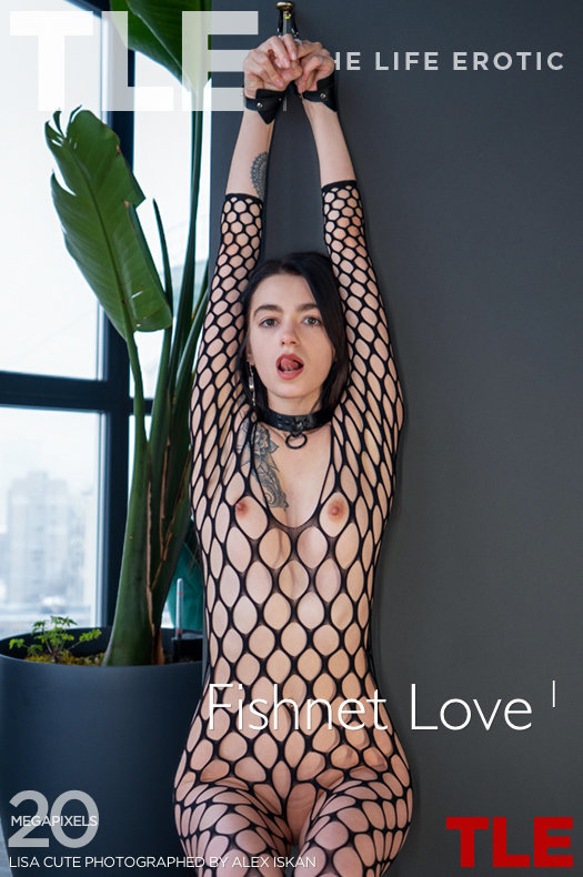 TheLifeErotic – Lisa Cute – Fishnet Love 1 – 123 Photos – Aug 30, 2024